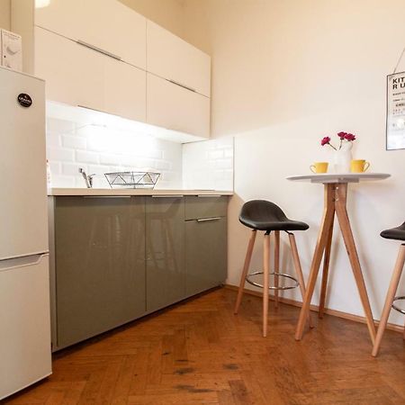 Nejedleho Apartmeet Prag Eksteriør billede